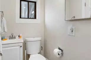 411 7th St NW, Puyallup, WA 98371 - Photo 15