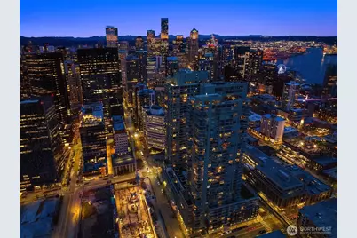 588 Bell Street #214S, Seattle, WA 98121 - Photo 3