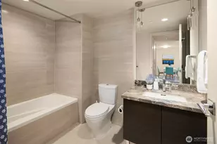 588 Bell St, Seattle, WA 98121 - Photo 21