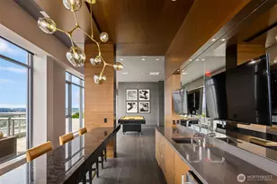 588 Bell St, Seattle, WA 98121 - Photo 35