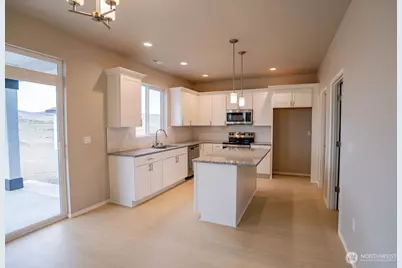 215 Poplar Street NE, Royal City, WA 99357 - Photo 7