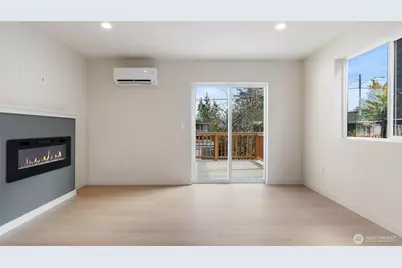 3205 19th Street #B, Everett, WA 98201 - Photo 9