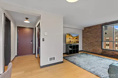 905 Cherry Street #601, Seattle, WA 98104 - Photo 7