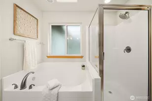 13127 SE 210th Pl, Kent, WA 98031 - Photo 35