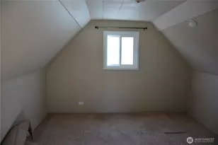 704 W 5th St, Cle Elum, WA 98922 - Photo 13