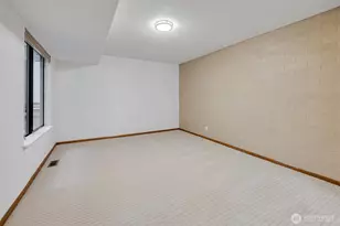 11019 B Glen Acres Dr S, Seattle, WA 98168 - Photo 31