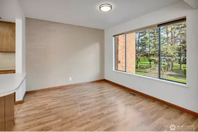 11019 B Glen Acres Drive S, Seattle, WA 98168 - Photo 19