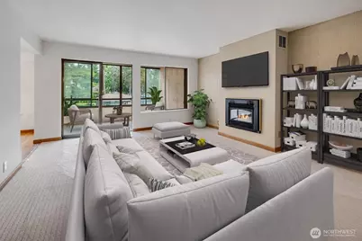 11019 B Glen Acres Drive S, Seattle, WA 98168 - Photo 13