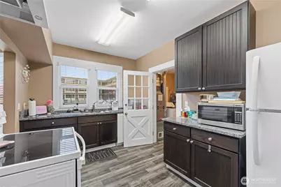 520 O Avenue, Anacortes, WA 98221 - Photo 9