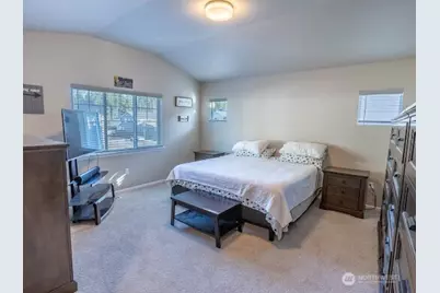 17622 Crossing Drive E, Puyallup, WA 98374 - Photo 15