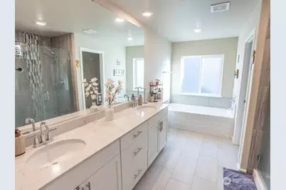 17622 Crossing Drive E, Puyallup, WA 98374 - Photo 13