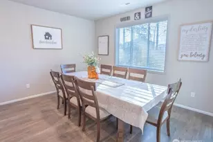 17622 Crossing Dr E, Puyallup, WA 98374 - Photo 11