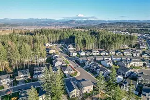 17622 Crossing Dr E, Puyallup, WA 98374 - Photo 33