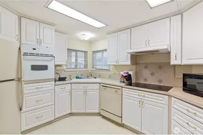 145 Sereno Circle Drive, Bremerton, WA 98312 - Photo 9