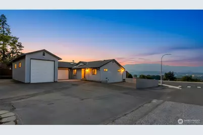 326 Goldcrest Street, East Wenatchee, WA 98802 - Photo 1