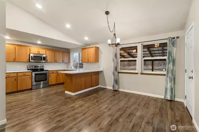 9208 321st Street Ct E, Eatonville, WA 98328 - Photo 9