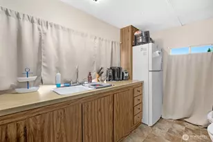 5900 64th St NE, Marysville, WA 98270 - Photo 9