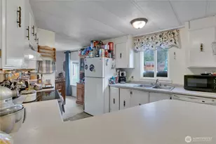 20309 113th St E, Bonney Lake, WA 98391 - Photo 5