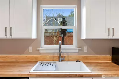 1241 NW Couch Street, Camas, WA 98607 - Photo 17