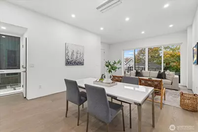 1114 26th Avenue #B, Seattle, WA 98122 - Photo 11