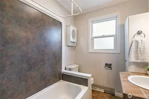 414 Edson St, Lynden, WA 98264 - Photo 25