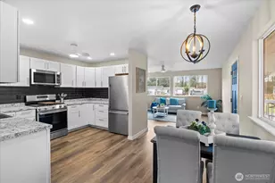 14322 Admirality Way, Lynnwood, WA 98087 - Photo 17