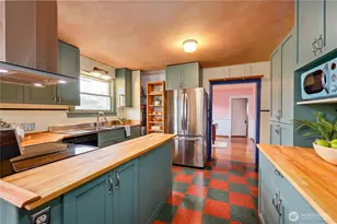 543 Van Buren St, Port Townsend, WA 98368 - Photo 17