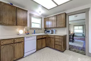6845 S Clement Ave, Tacoma, WA 98409 - Photo 9