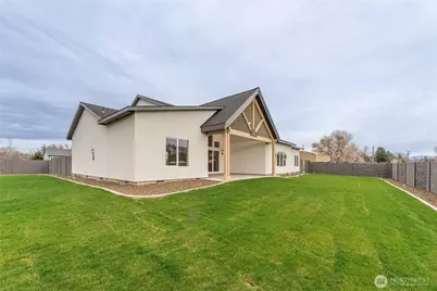 511 SW 12th, College Place, WA 99324 - Photo 33