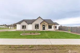 511 SW 12th, College Place, WA 99324 - Photo 1