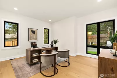 836 130th Avenue NE, Bellevue, WA 98005 - Photo 3