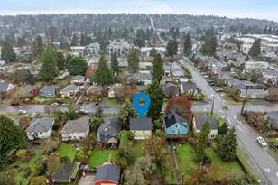 9748 Dayton Ave N, Seattle, WA 98103 - Photo 29