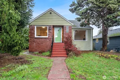 9748 Dayton Avenue N, Seattle, WA 98103 - Photo 1