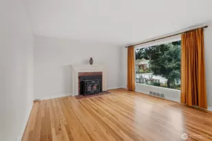 9748 Dayton Ave N, Seattle, WA 98103 - Photo 5