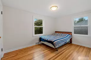 9748 Dayton Ave N, Seattle, WA 98103 - Photo 15