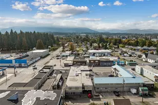 527 E 1st St, Port Angeles, WA 98362 - Photo 17