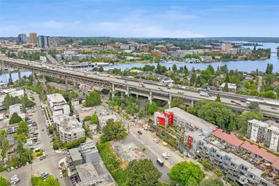 2960 Eastlake Avenue E #403, Seattle, WA 98102 - Photo 31