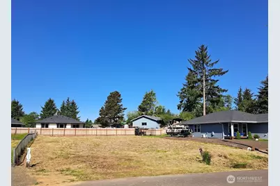 729 Wood Duck Avenue SE, Ocean Shores, WA 98569 - Photo 5