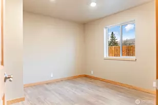 1110 Riverside Ave, Twisp, WA 98856 - Photo 15