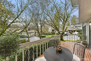 10 143rd Ave SE, Bellevue, WA 98007 - Photo 25