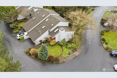 10 143rd Avenue SE #4, Bellevue, WA 98007 - Photo 29