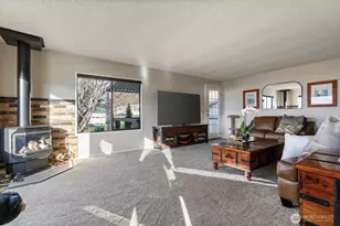 4901 Thistle Ln, Freeland, WA 98249 - Photo 5