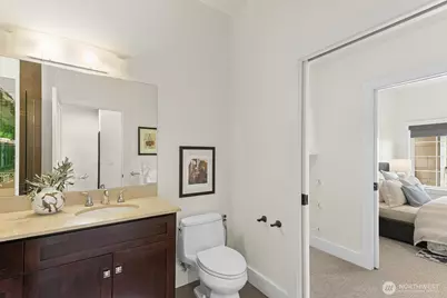 745 Bellevue Avenue E #401, Seattle, WA 98102 - Photo 27