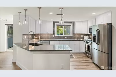 745 Bellevue Avenue E #401, Seattle, WA 98102 - Photo 15