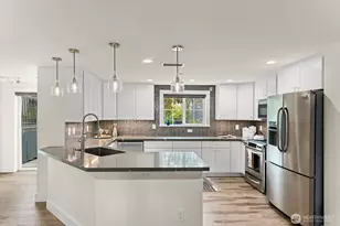 745 Bellevue Ave E, Seattle, WA 98102 - Photo 15