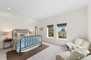 745 Bellevue Ave E, Seattle, WA 98102 - Photo 21