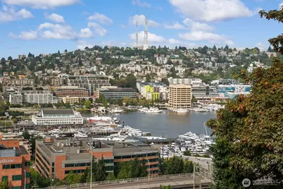 745 Bellevue Avenue E #401, Seattle, WA 98102 - Photo 33