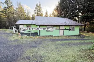 550 E Trails End Dr, Belfair, WA 98528 - Photo 11