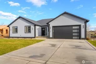 2394 Hunter St, Ephrata, WA 98823 - Photo 1