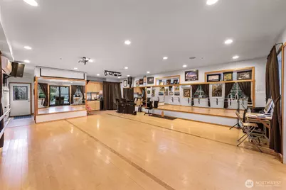 1095 Essex Street #A1&2, Camano Island, WA 98282 - Photo 23